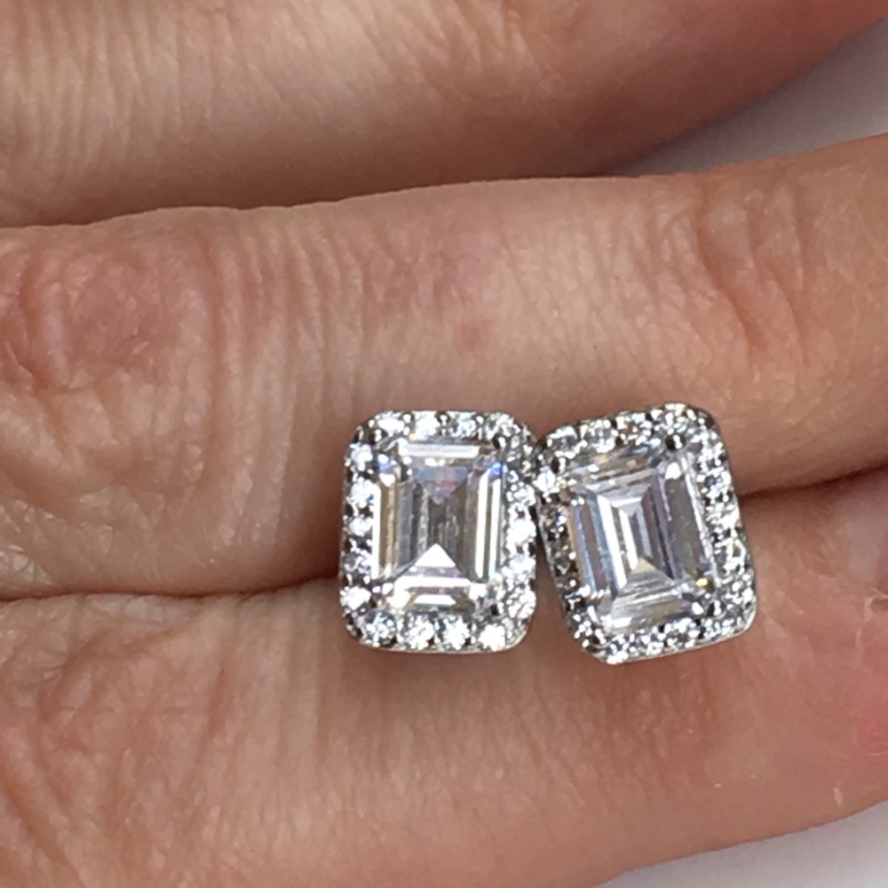 14k white gold emerald diamond 3 ct halo earrings - Picture 2 of 8